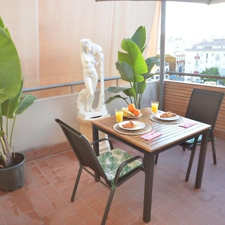 Habitacion Grande Con Terraza Privada, Malaga Centro エクステリア 写真