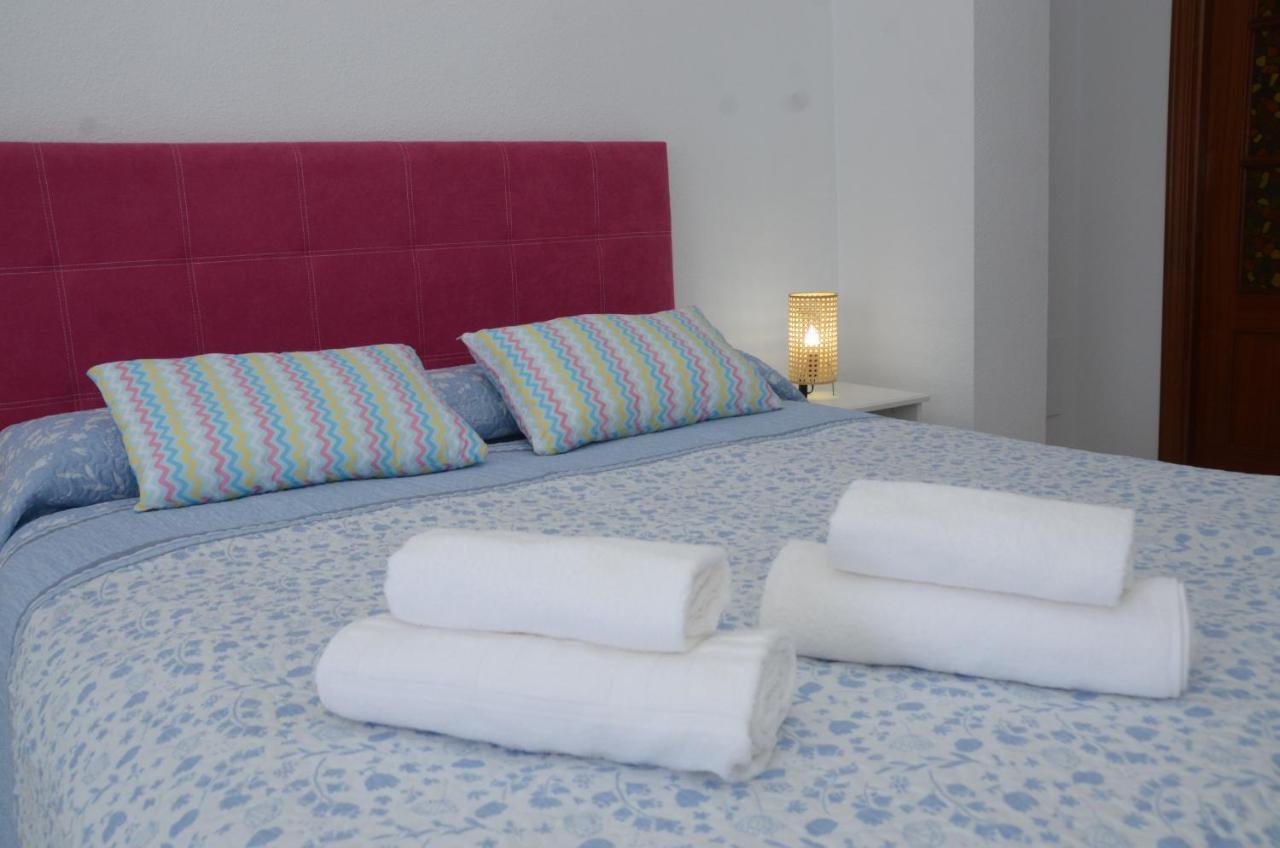 Habitacion Grande Con Terraza Privada, Malaga Centro エクステリア 写真