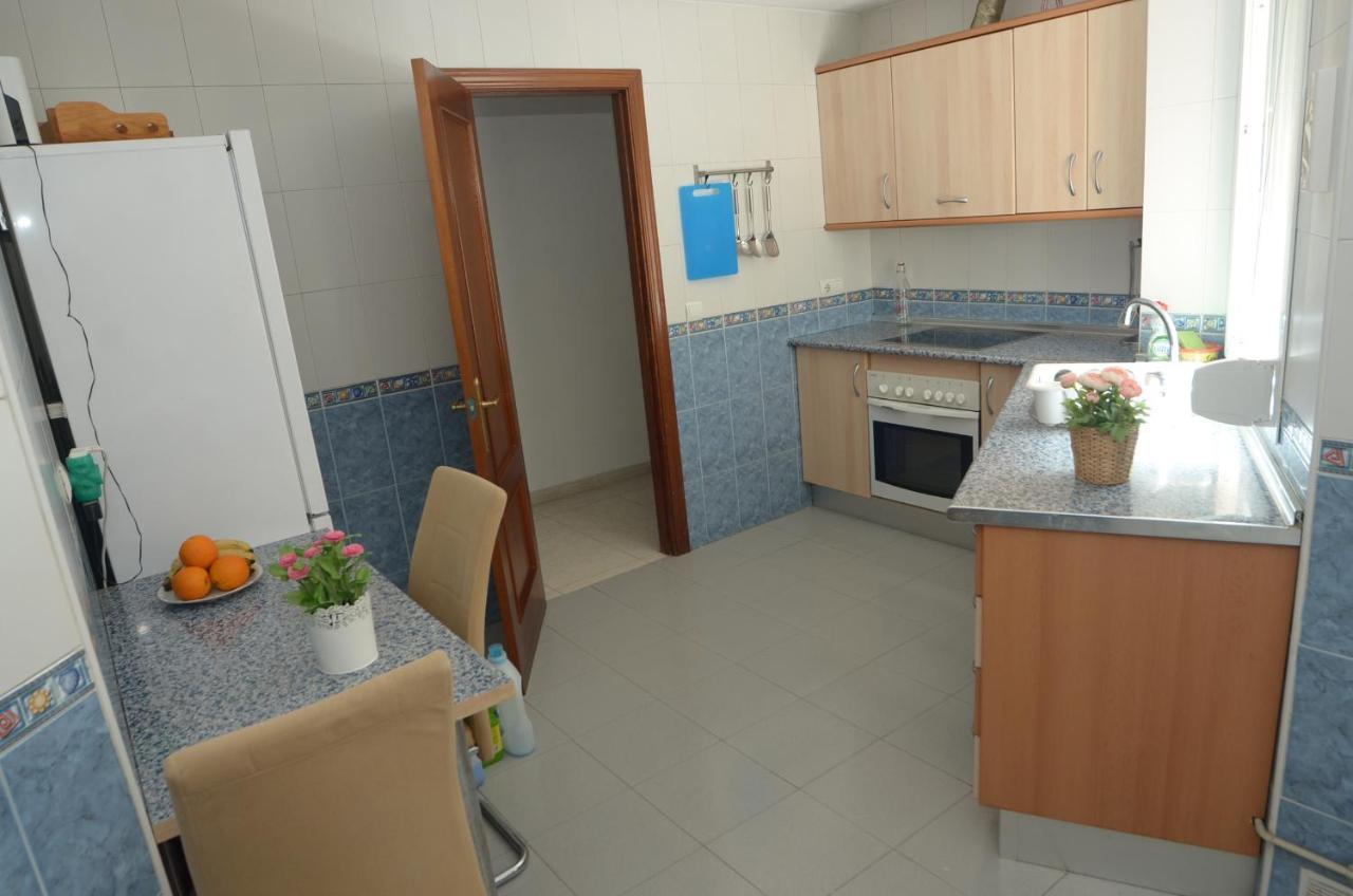 Habitacion Grande Con Terraza Privada, Malaga Centro エクステリア 写真