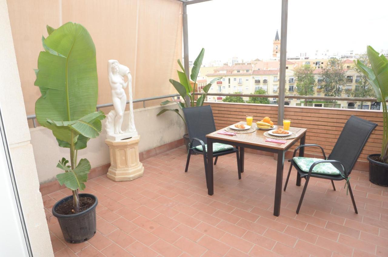 Habitacion Grande Con Terraza Privada, Malaga Centro エクステリア 写真